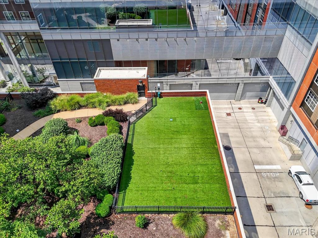 Crescent Condo - Residential