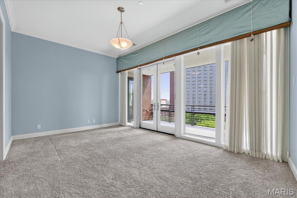 Crescent Condo - Residential