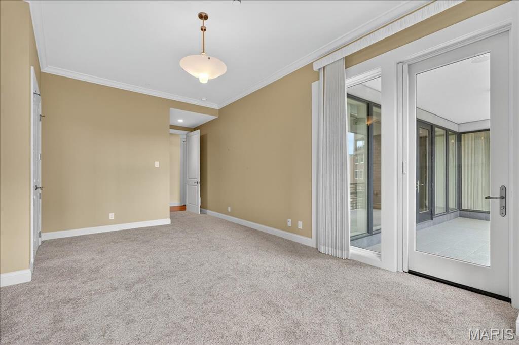 Crescent Condo - Residential