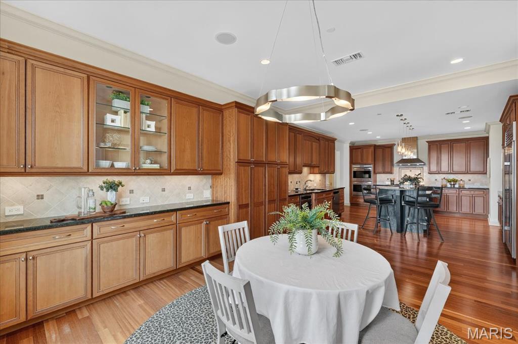 Crescent Condo - Residential