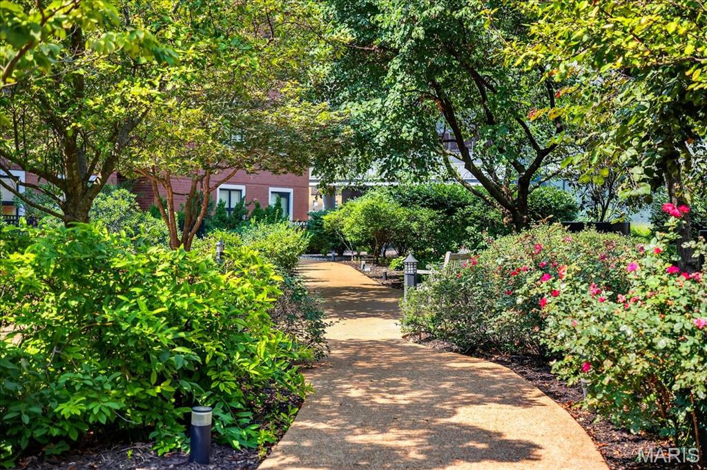 Crescent Condo - Residential