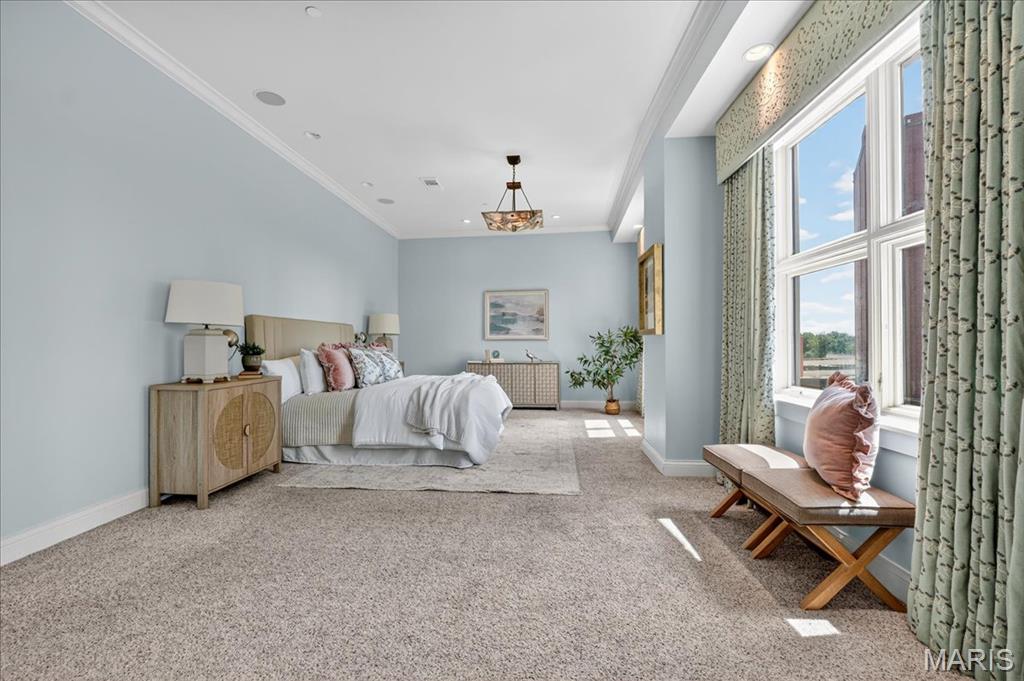 Crescent Condo - Residential