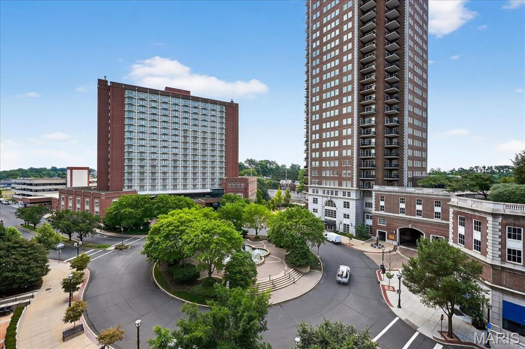 Crescent Condo - Residential