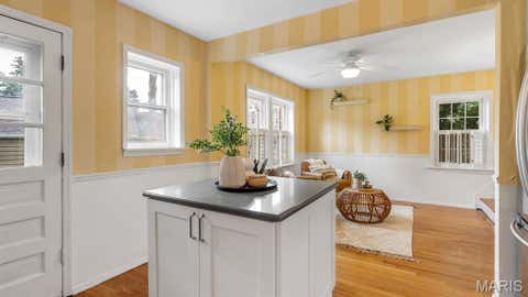 Tiny photo for 1439 S Elm Avenue, Webster Groves, MO 63119 (MLS # 26042225)