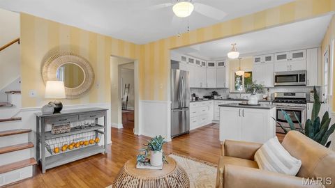Tiny photo for 1439 S Elm Avenue, Webster Groves, MO 63119 (MLS # 26042225)