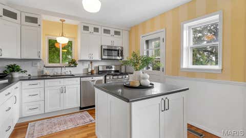 Tiny photo for 1439 S Elm Avenue, Webster Groves, MO 63119 (MLS # 26042225)
