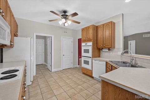 Tiny photo for 2418 Golden Bear Way #711A, Wentzville, MO 63385 (MLS # 26053742)