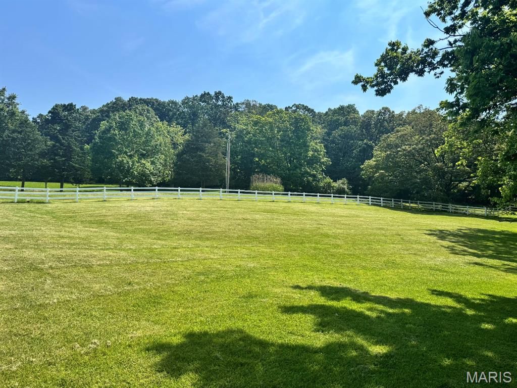 Photo of 18324 Pinhook Hollow Drive, Wildwood, MO 63069 (MLS # 26020268)