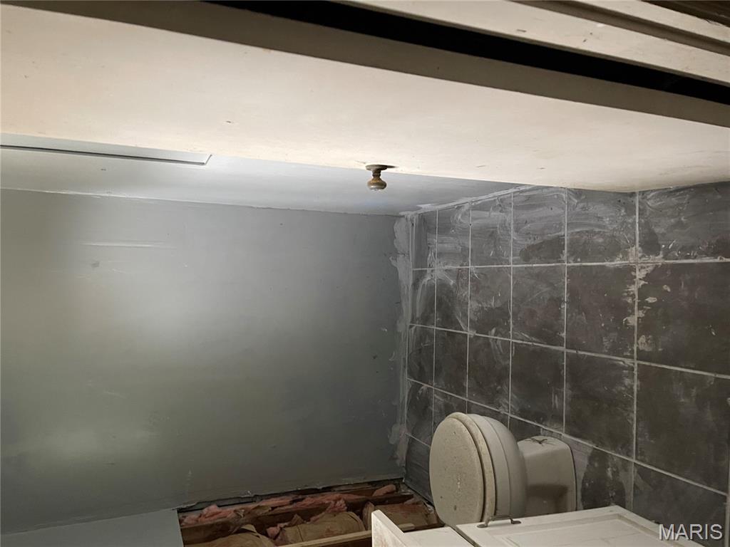 Shields - Commercial Sale