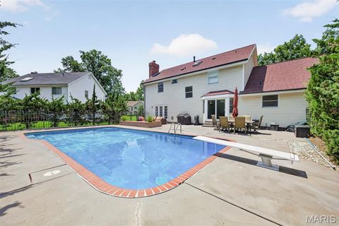 Tiny photo for 2024 Meadowbrook Way Drive, Chesterfield, MO 63017 (MLS # 26037392)