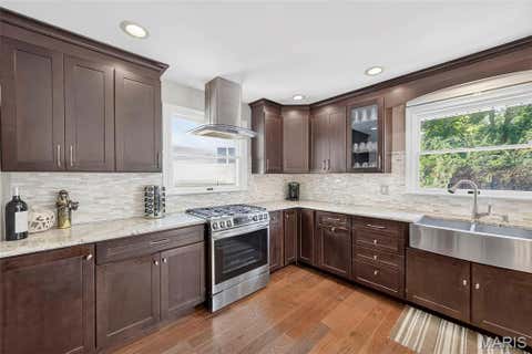 Tiny photo for 2024 Meadowbrook Way Drive, Chesterfield, MO 63017 (MLS # 26037392)