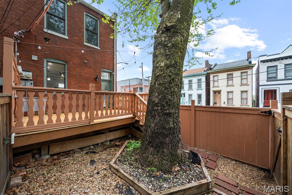 Sianos - Residential