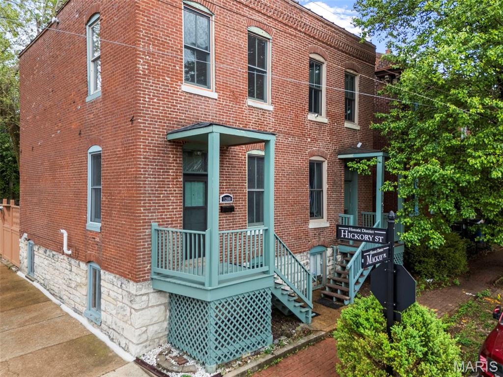 Sianos - Residential