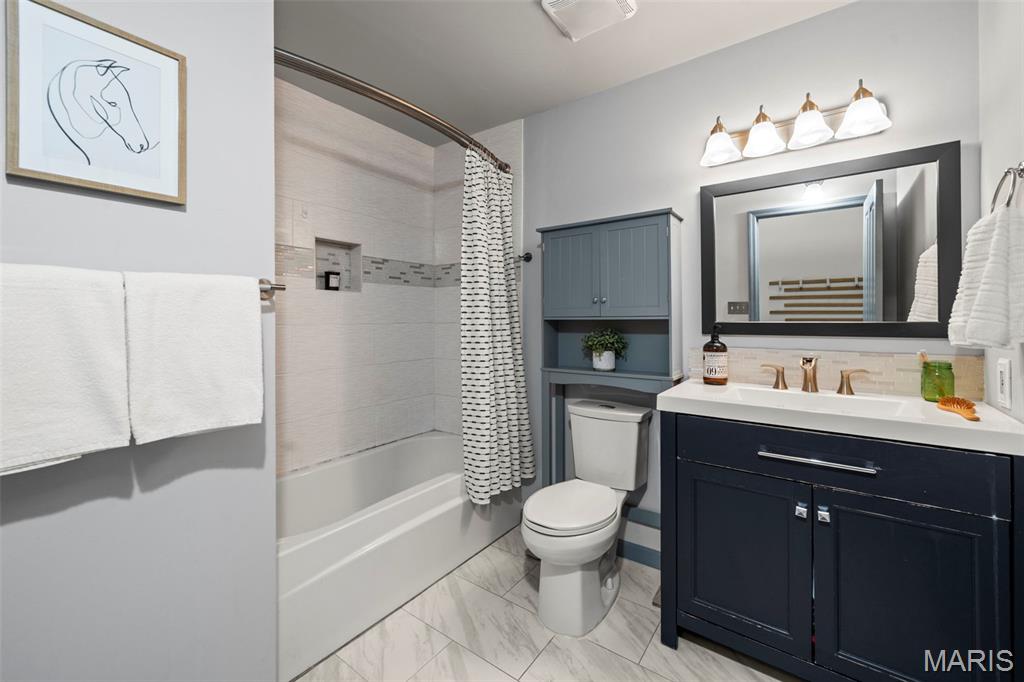 Sianos - Residential