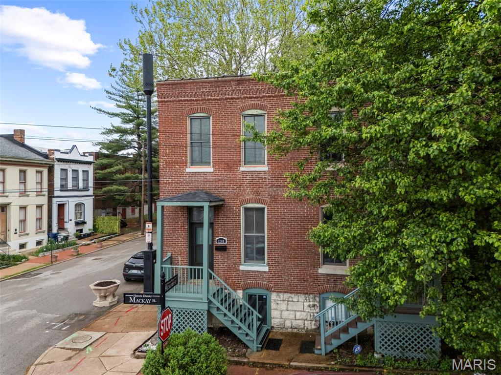 Sianos - Residential