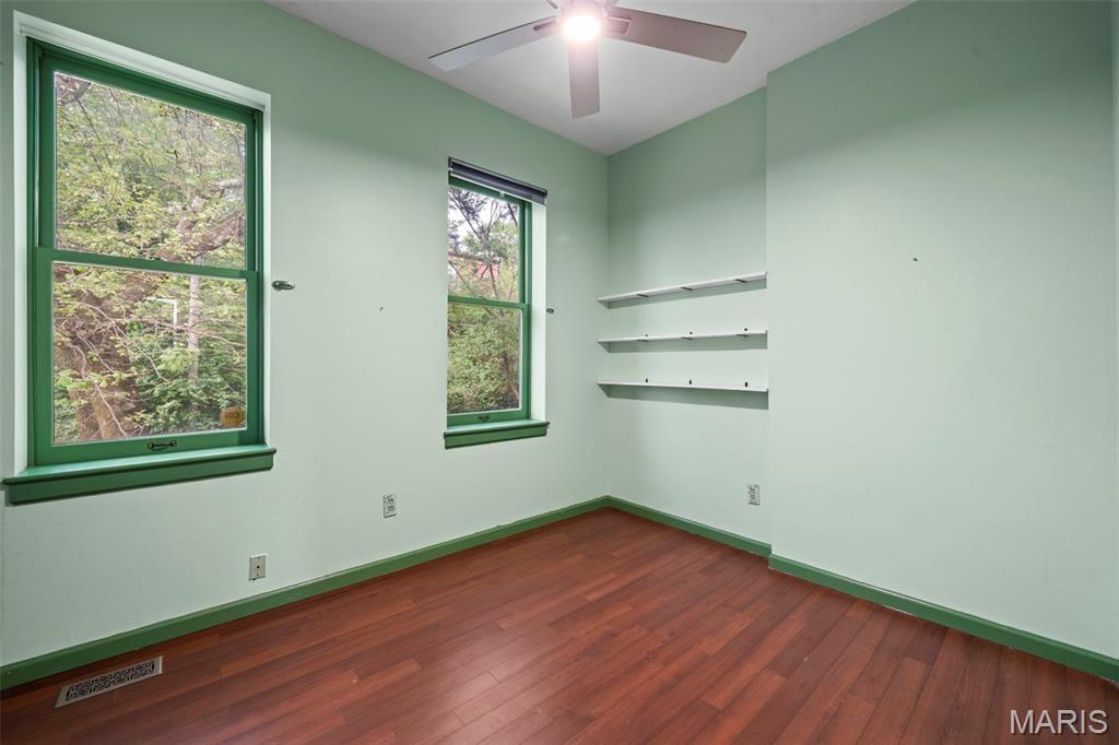 Sianos - Residential