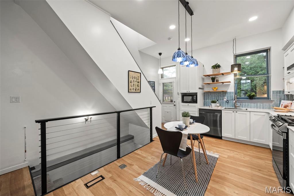 Sianos - Residential