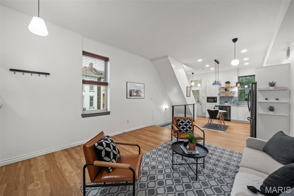 Sianos - Residential