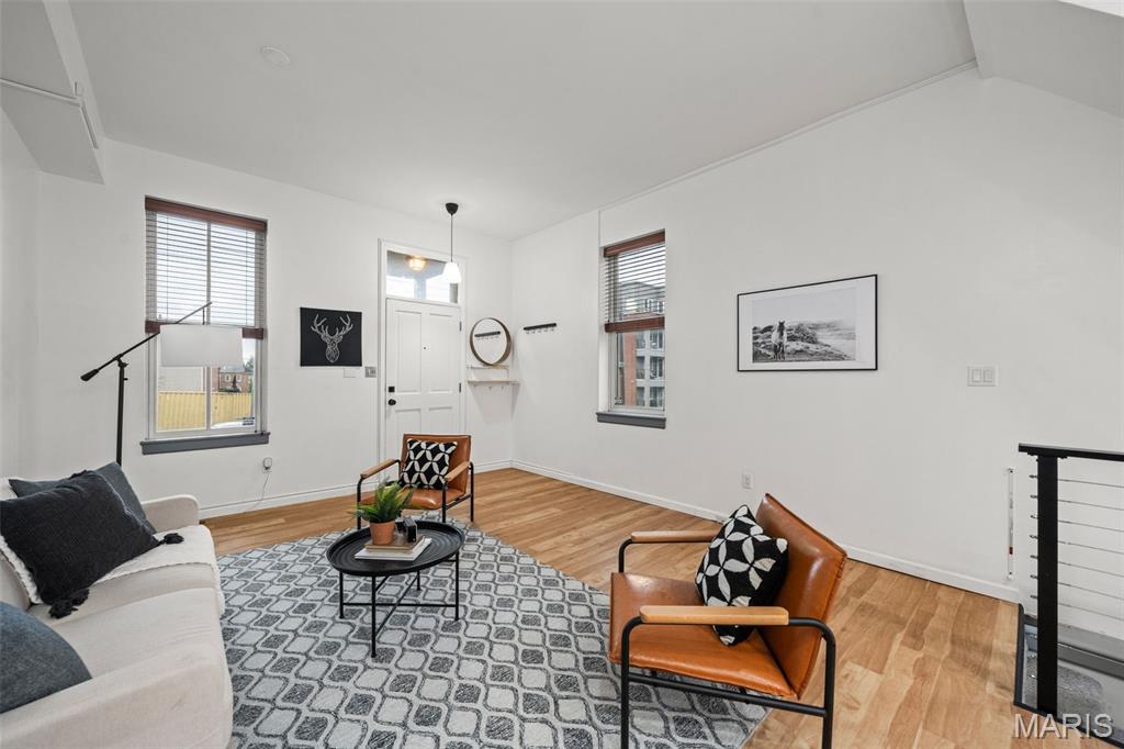 Sianos - Residential