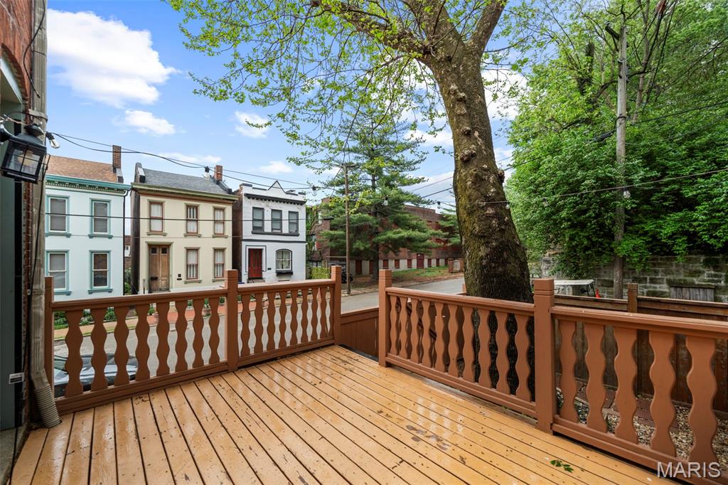 Sianos - Residential