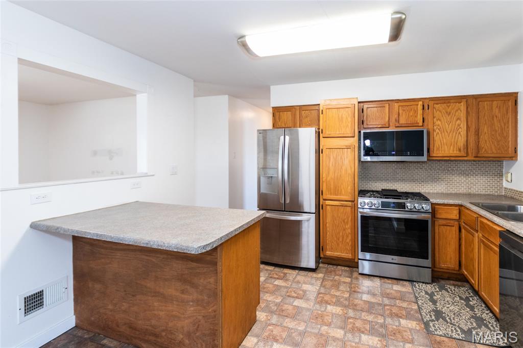 Carondelet Gardens 05 - Residential