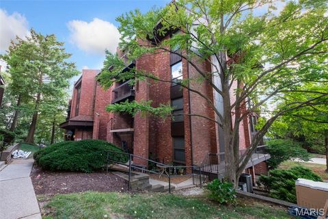Tiny photo for 508 Coeur De Royale Drive #301, Creve Coeur, MO 63141 (MLS # 25063376)