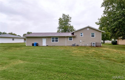 Tiny photo for 105 Sharon Drive, Montgomery City, MO 63361 (MLS # 26057940)