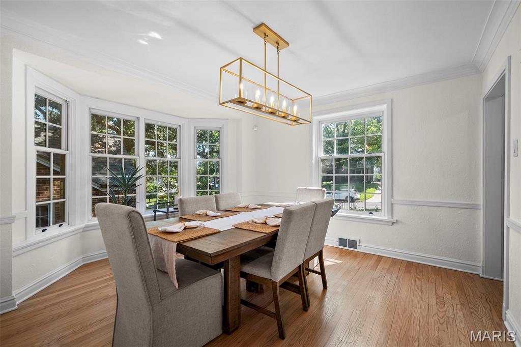 225 Parkland Avenue
