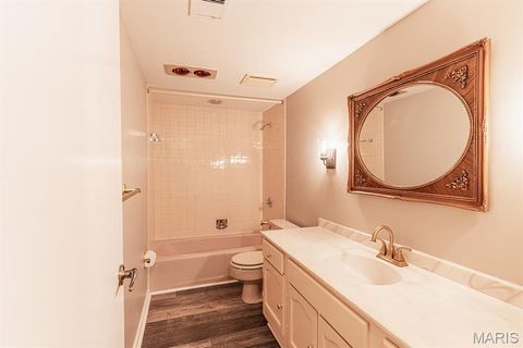 Tiny photo for 590 Sarah Lane #208, Creve Coeur, MO 63141 (MLS # 25076947)