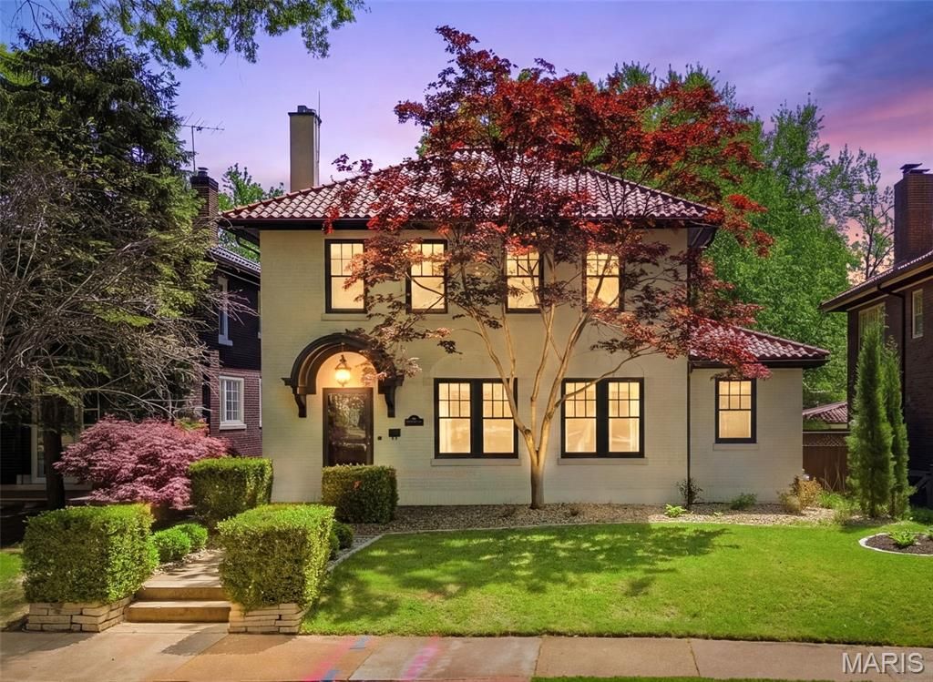 Photo of 444 Melville Avenue, University City, MO 63130 (MLS # 26024415)