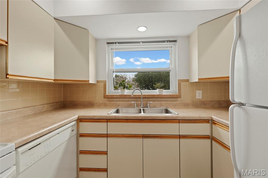 Richford Gardens 3 - Residential