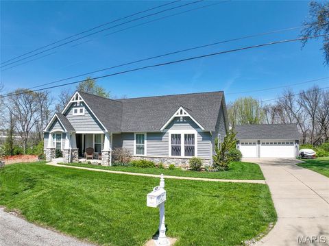 421 Spears Street Sunset Hills MO 63127