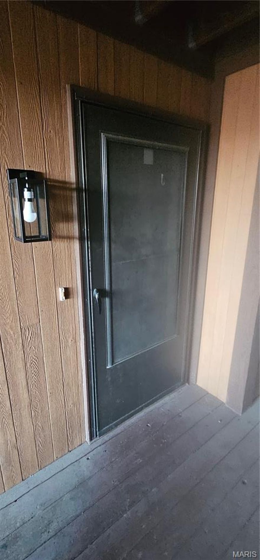 PRICED TO SELL QUICKLY!!!  This move-in ready Summergate condo offers an open layout perfect for modern living.  Living room opens to a balcony with storage AND a CARPORT!  The kitchen offers a breakfast bar, ample cabinet storage and flows easily into the dining area.  This condo has 2 nice size bedrooms or you could use one of them for your home office.  The condo association has a community pool for your enjoyment (Note: Pool will be opening later than normal because need to hire a lifeguard).  Plenty of parking including one covered parking space.  Enjoy the ease of single level living in a well-maintained space close to shopping, dining and parks.  Conveniently located close to 364 which give you easy access to highways 70, 64 or 141.  Come and check out this great condo at a fantastic PRICE!!!