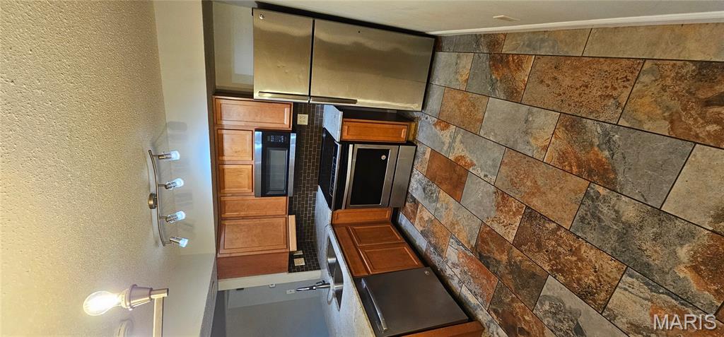 Summergate Garden Condos Ph1 2nd Ammended - Residential