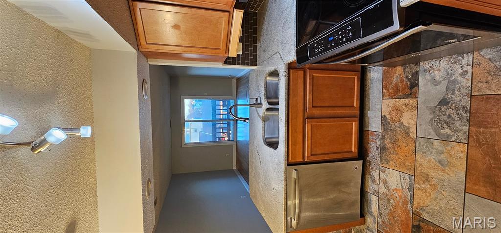 Summergate Garden Condos Ph1 2nd Ammended - Residential