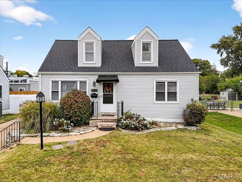 5531 Arthur Avenue St Louis MO 63139