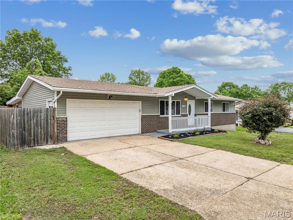 Photo of 2796 Corral Estate, Arnold, MO 63010 (MLS # 26023726)