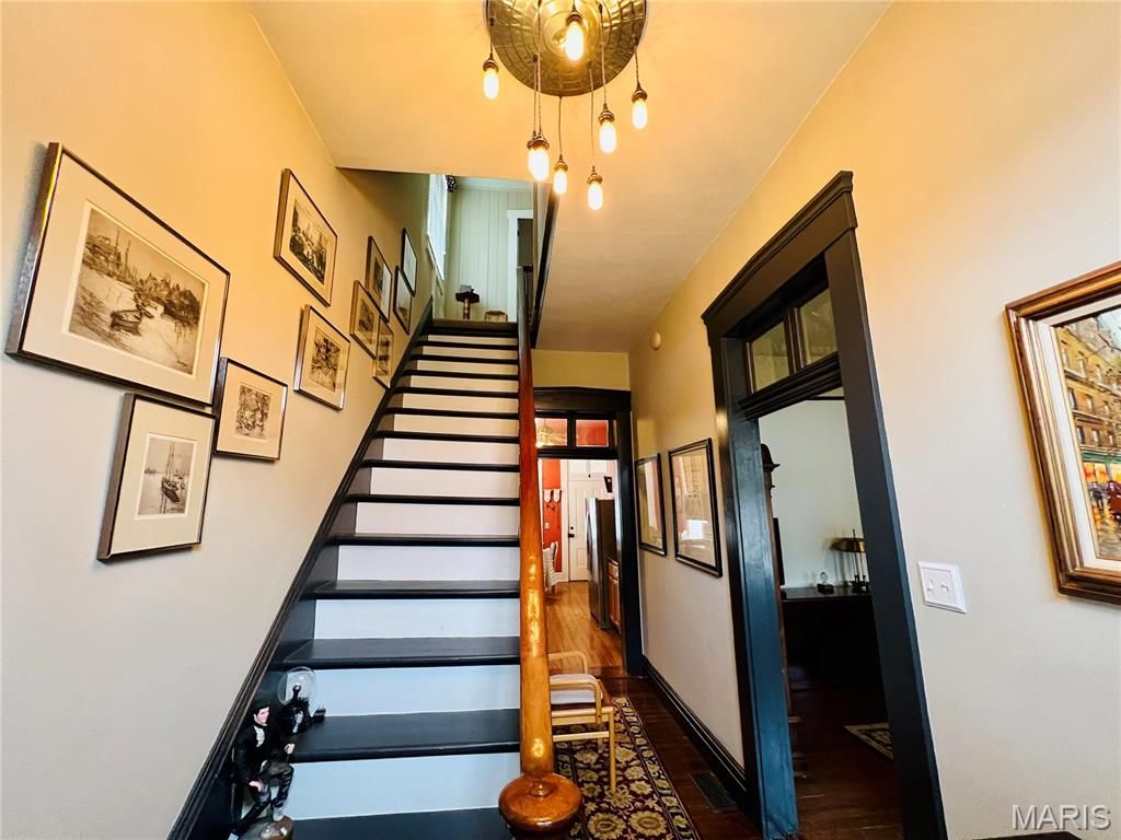 Photo of 611 Elm Street, Washington, MO 63090 (MLS # 26010092)