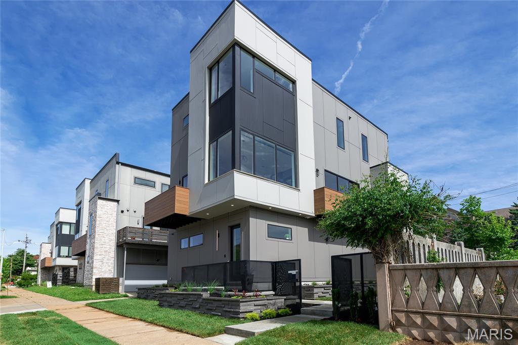 Lafayette & California - Residential