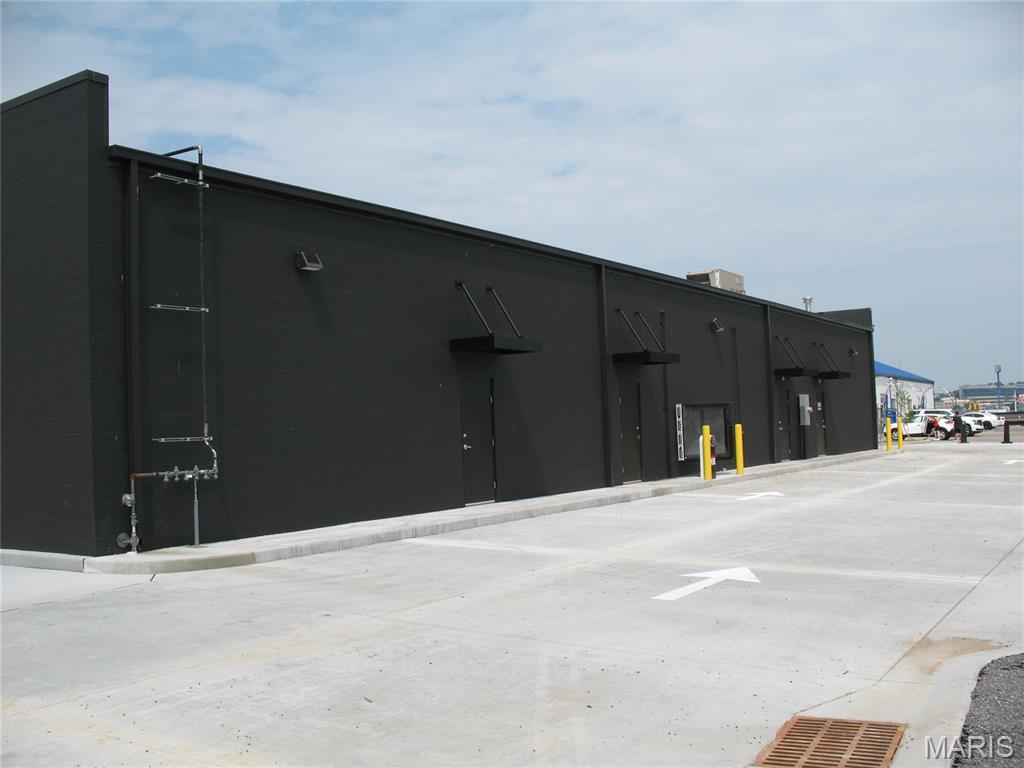 Ab Comm Properties Sub - Commercial Lease