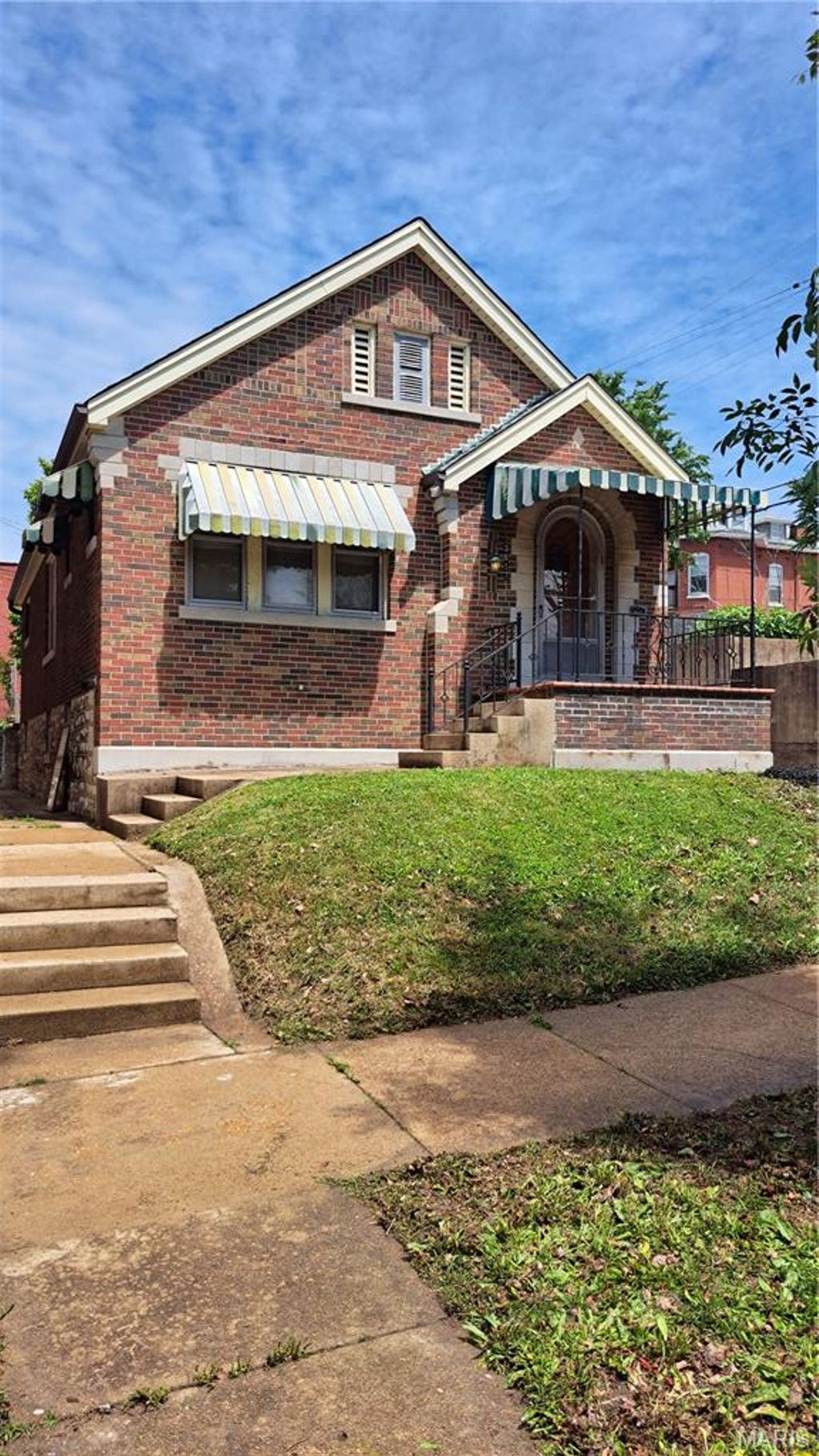 Photo of 3617 Dunnica Avenue, St Louis, MO 63116 (MLS # 26028273)