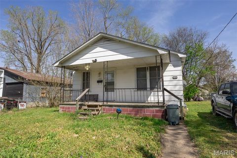 Photo of 1508 Bethel Street, Poplar Bluff, MO 63901 (MLS # 26018980)