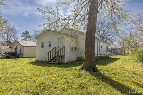 Tiny photo for 1508 Bethel Street, Poplar Bluff, MO 63901 (MLS # 26018980)
