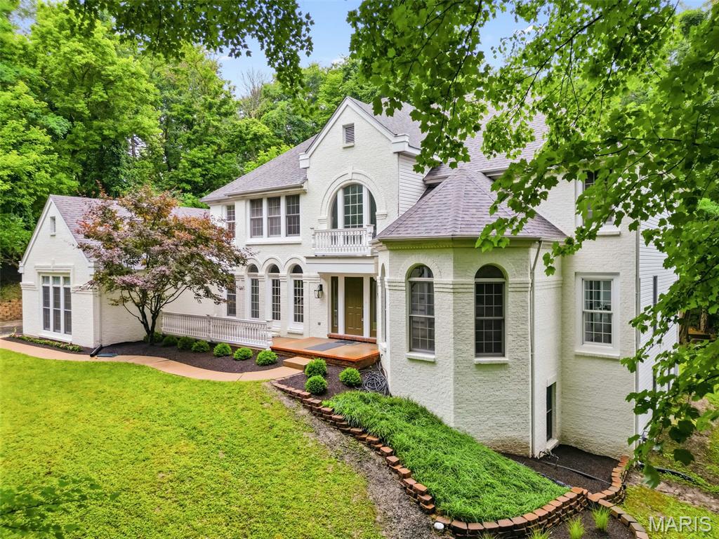 655 Old Riverwoods Lane