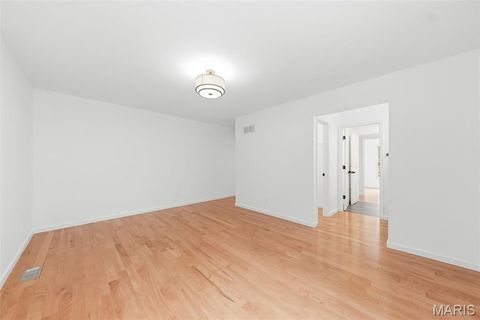 Tiny photo for 655 Old Riverwoods Lane, Chesterfield, MO 63017 (MLS # 26033129)