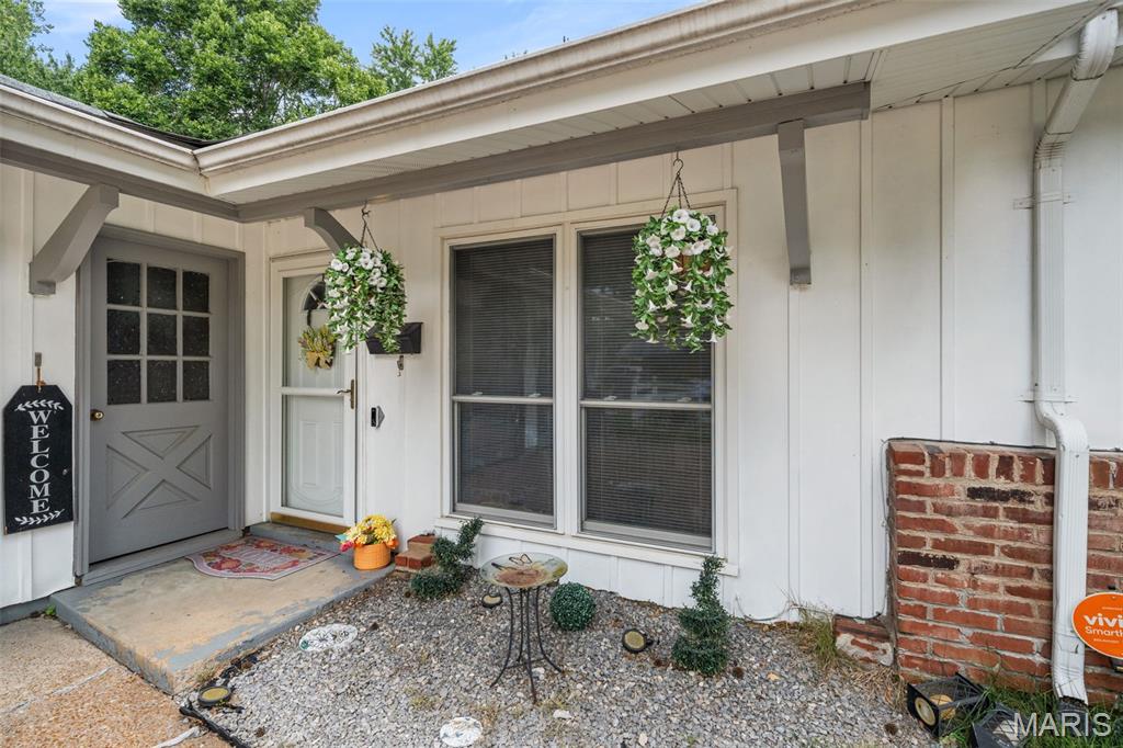 573 Coach Light Lane