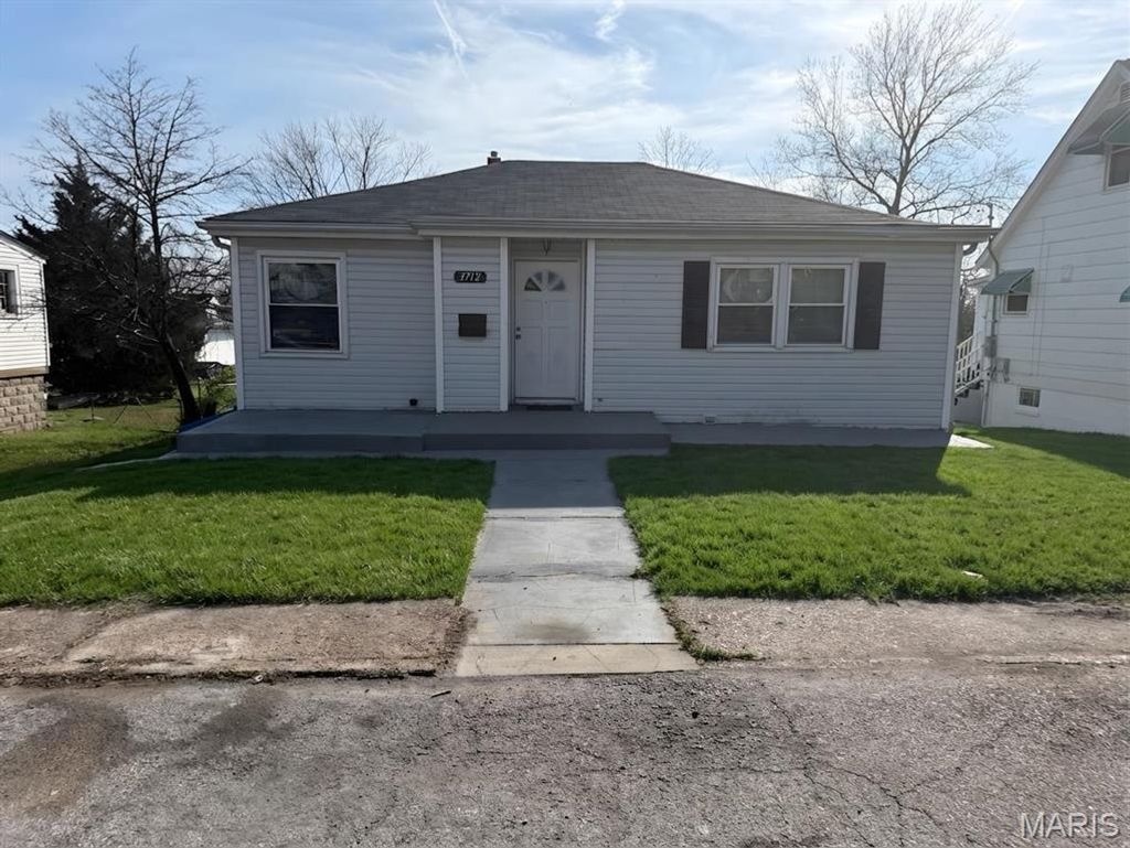 Photo of 3712 Bobring Avenue, Other, MO 63125 (MLS # 26021021)