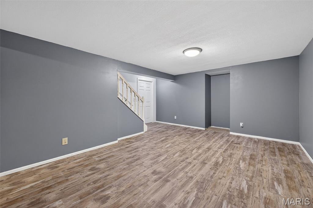 Woodlake Village Condo 4 - Residential