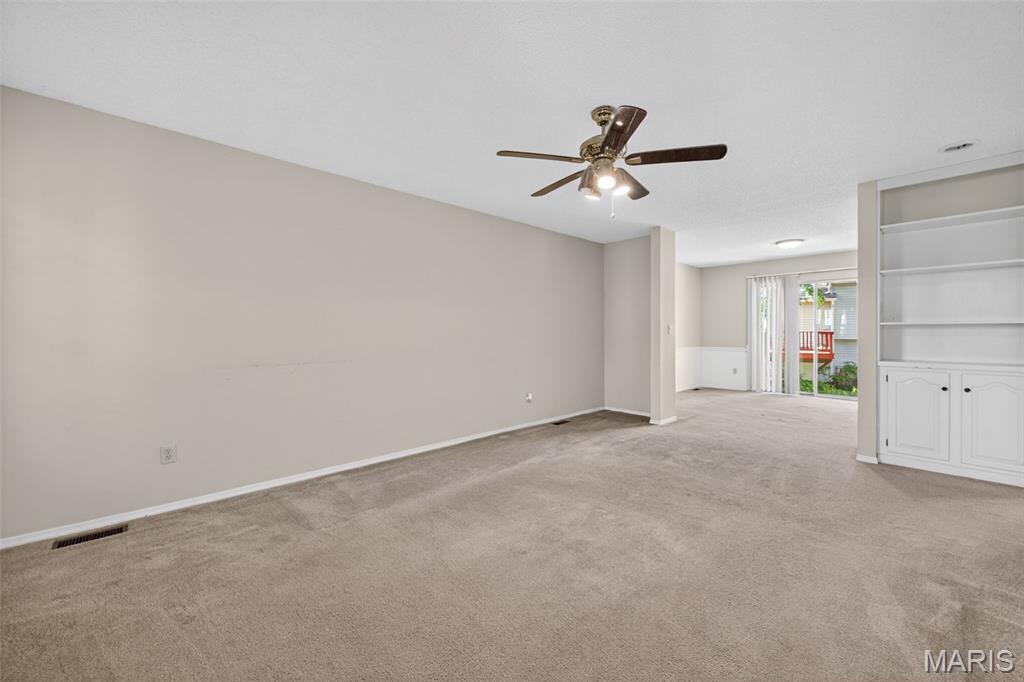 Woodlake Village Condo 4 - Residential