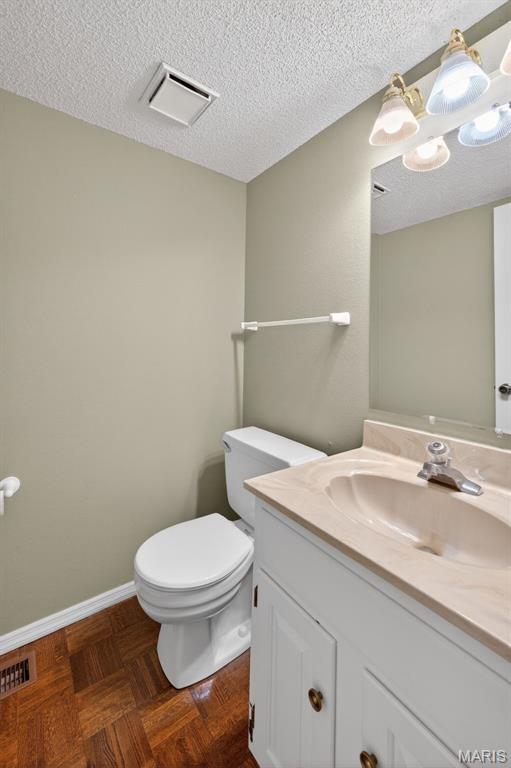 Woodlake Village Condo 4 - Residential